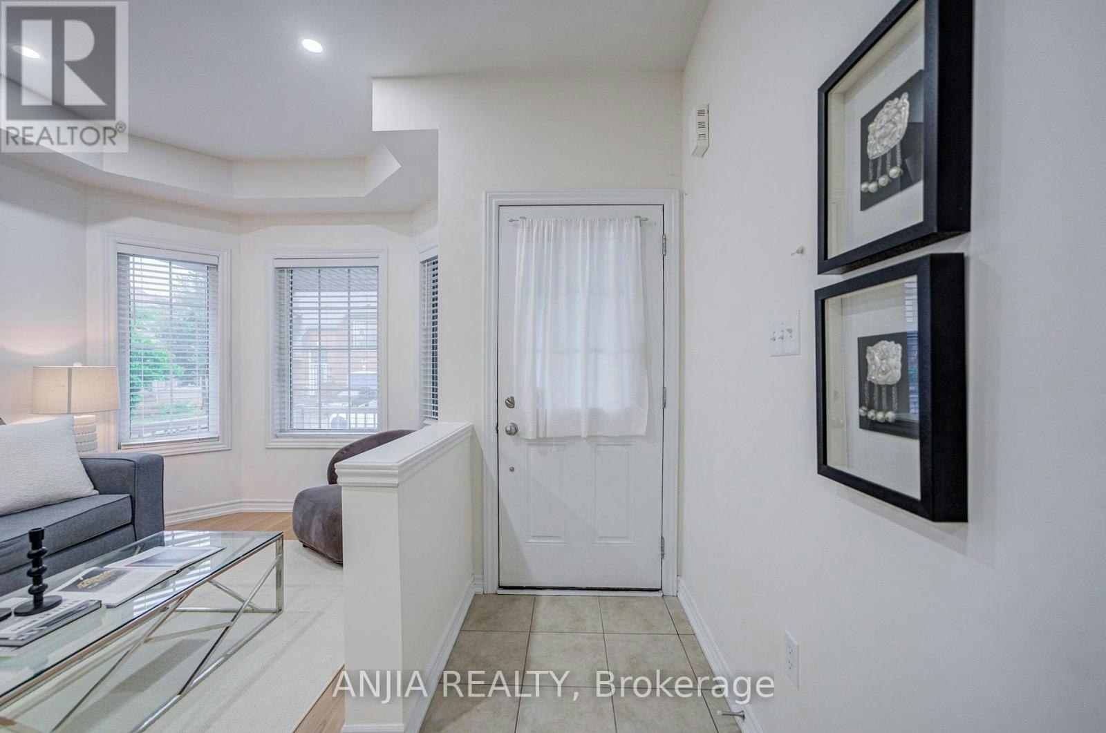 719 Hammersly Boulevard, Markham, ON, L6E 0R9 - 3