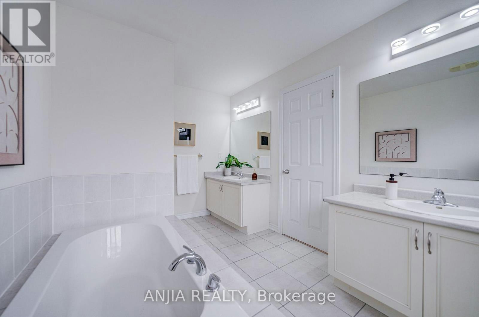 719 Hammersly Boulevard, Markham, ON, L6E 0R9 - 18