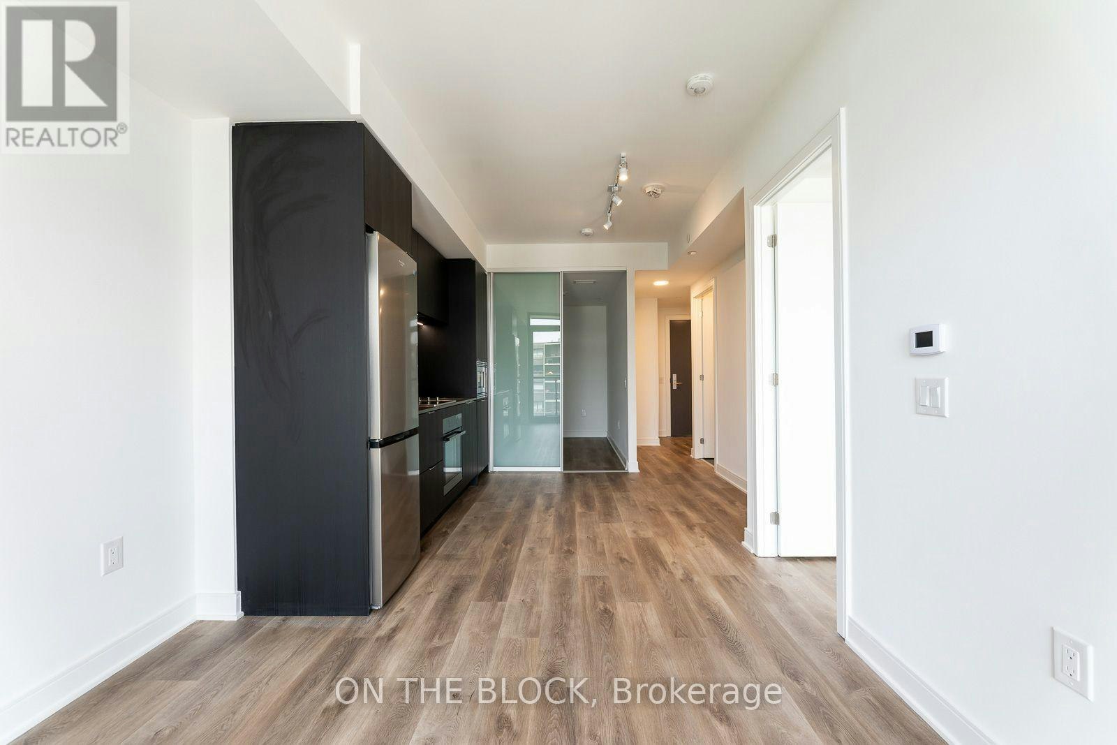 913-86 Dundas Street E, Mississauga, ON, L5A 1W4 - 9