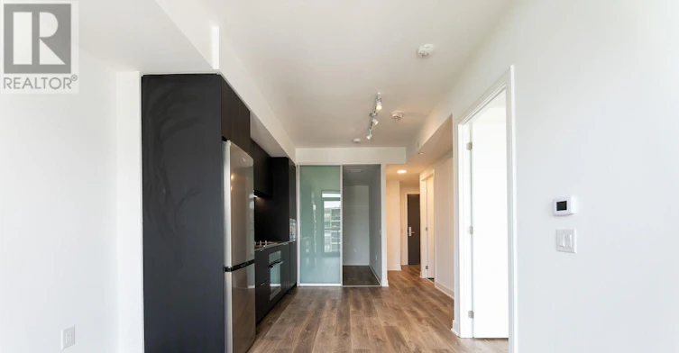 913-86 Dundas Street E, Mississauga, ON, L5A 1W4 - 9