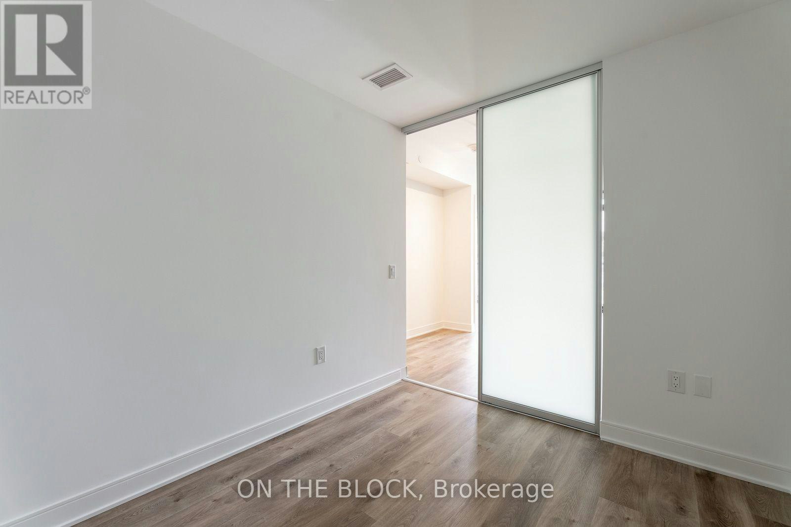 913-86 Dundas Street E, Mississauga, ON, L5A 1W4 - 12