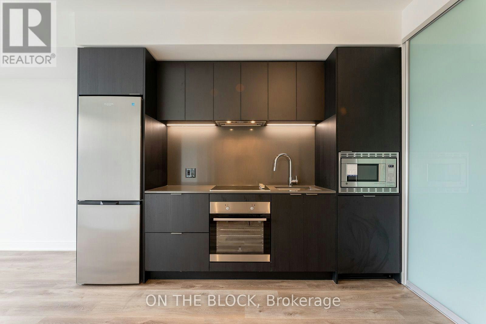 913-86 Dundas Street E, Mississauga, ON, L5A 1W4 - 5