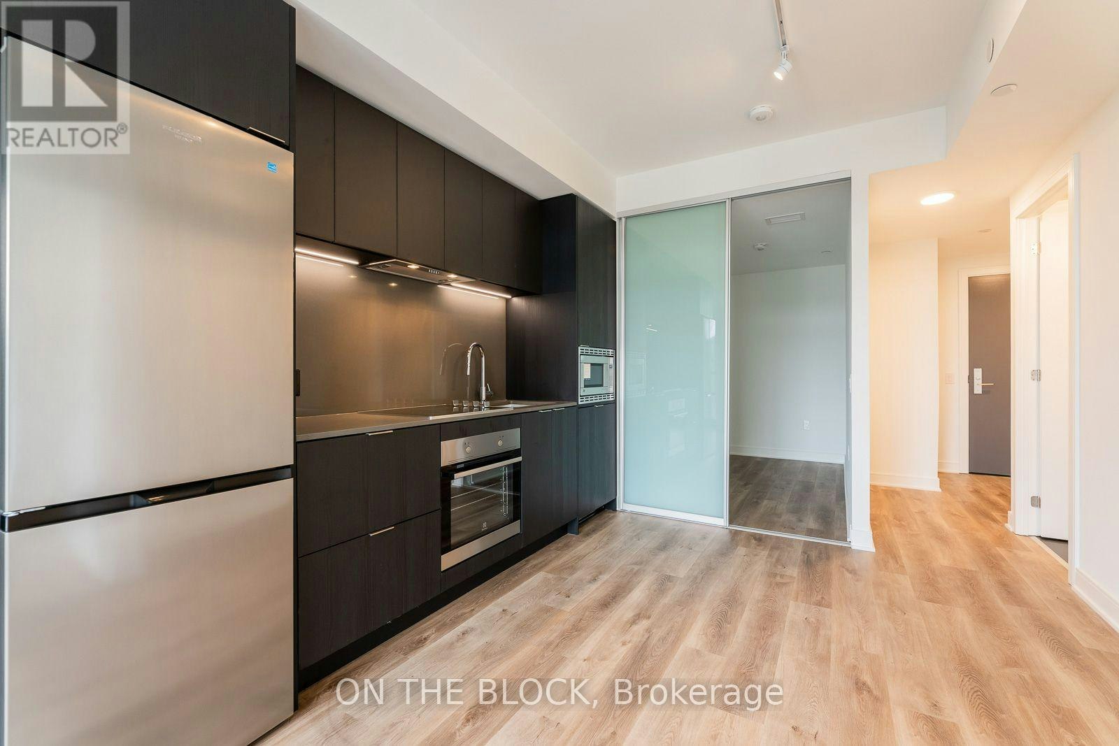 913-86 Dundas Street E, Mississauga, ON, L5A 1W4 - 6