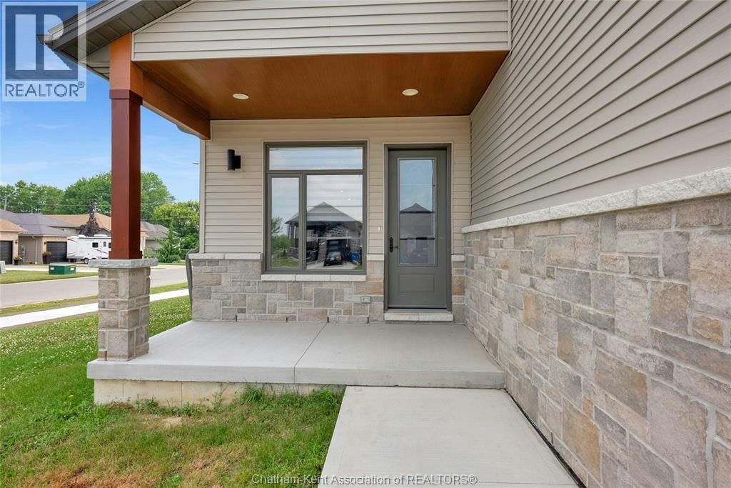 95 Ironwood Trail, Chatham-Kent, ON, N7M 0A5 4