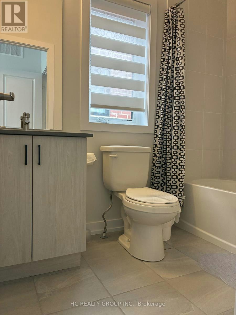 51 Danielle Moore Circle, Toronto, ON, M1P 0G9 - 11