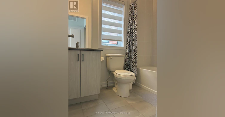 51 Danielle Moore Circle, Toronto, ON, M1P 0G9 - 11