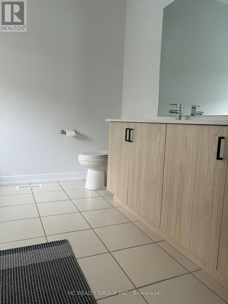 51 Danielle Moore Circle, Toronto, ON, M1P 0G9 - 8