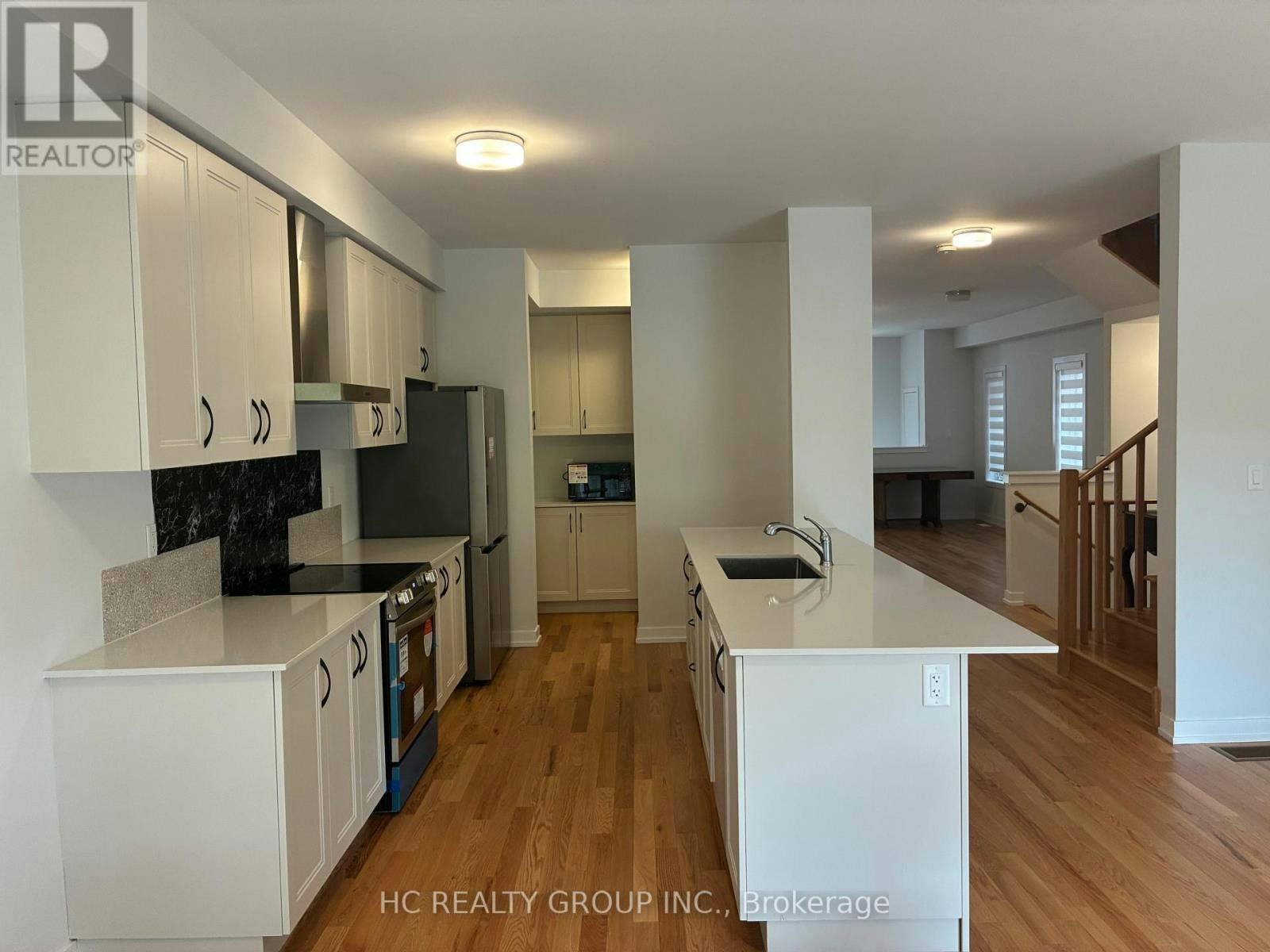 51 Danielle Moore Circle, Toronto, ON, M1P 0G9 - 4
