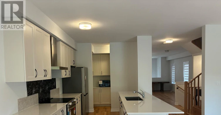 51 Danielle Moore Circle, Toronto, ON, M1P 0G9 - 4