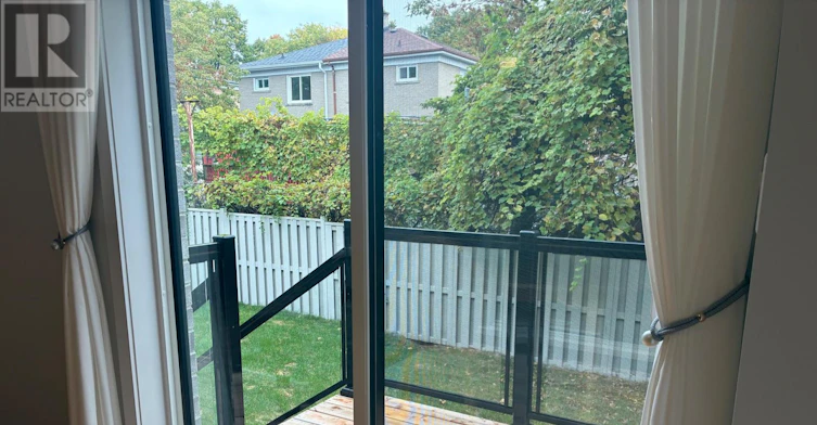 51 Danielle Moore Circle, Toronto, ON, M1P 0G9 - 14