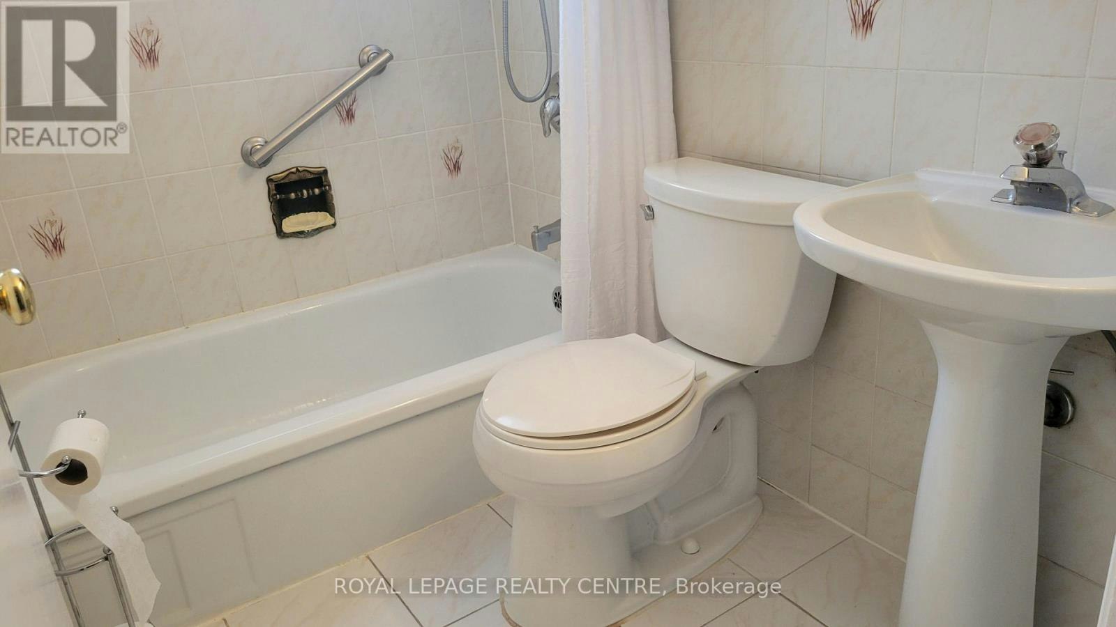 7 Earl Street, Mississauga, ON, L5M 1N6 - 8