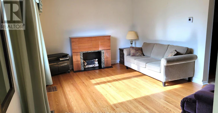 7 Earl Street, Mississauga, ON, L5M 1N6 - 3