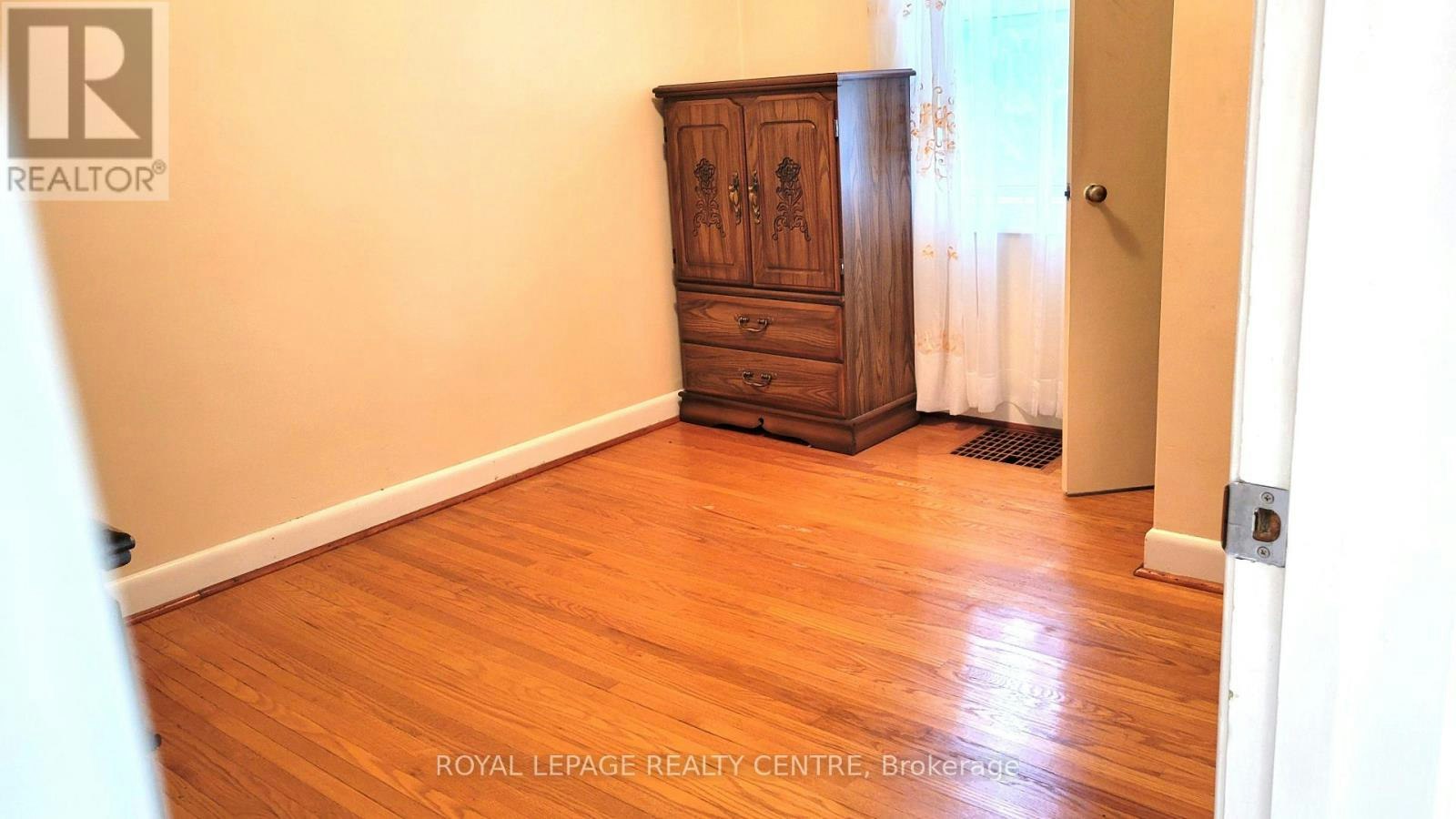 7 Earl Street, Mississauga, ON, L5M 1N6 - 5