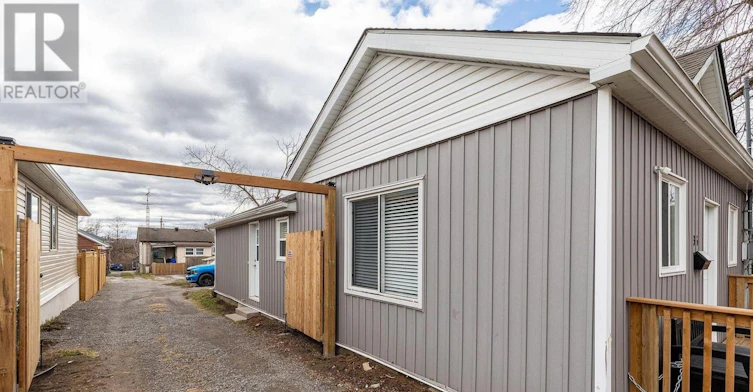 36 Division Street, St. Catharines, ON, L2R 3G2 - 16