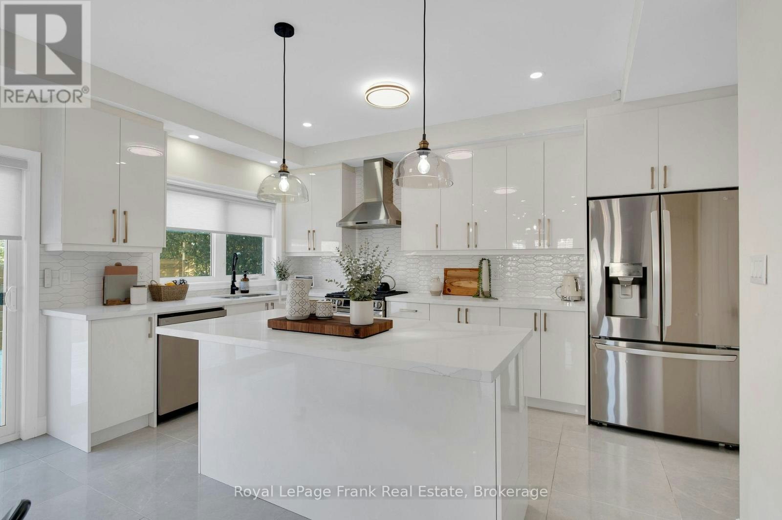 3B George Street, Innisfil, ON, L0L 1L0