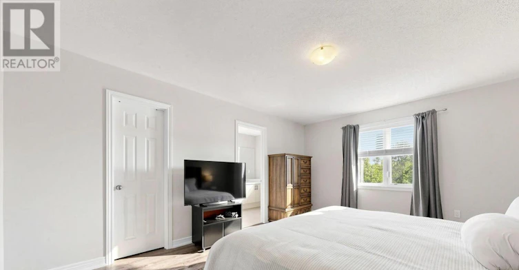 1303 Bardeau Street, Innisfil, ON, L0L 1W0 - 11