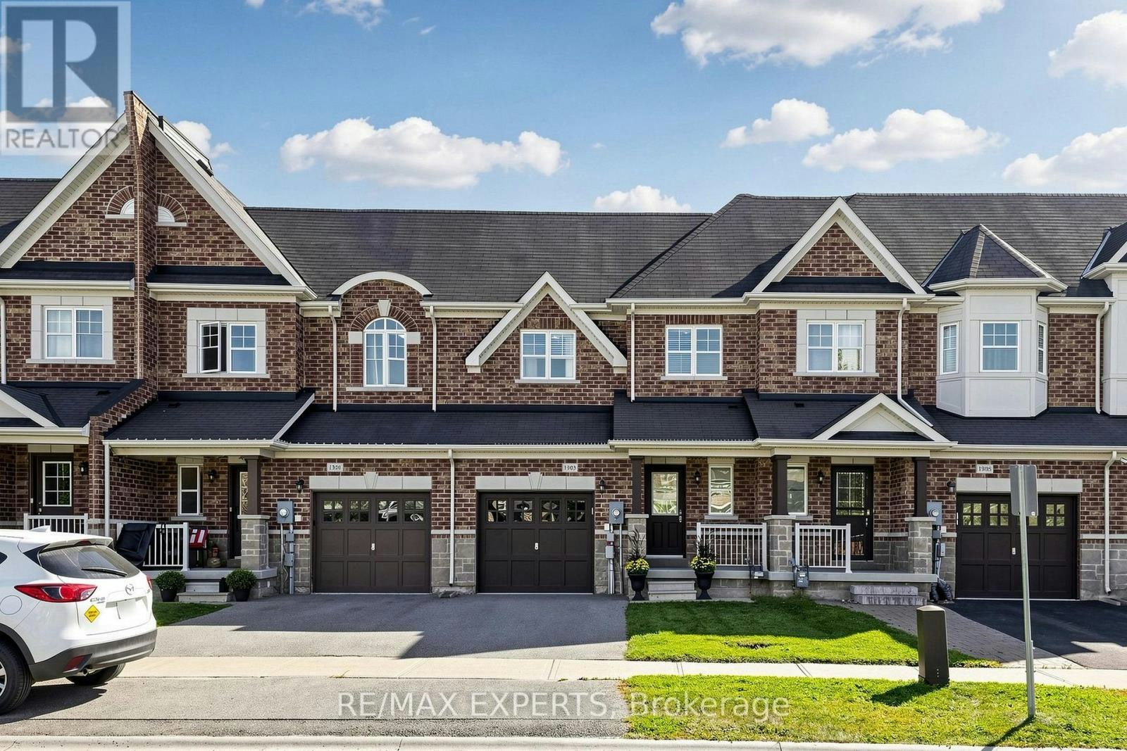 1303 Bardeau Street, Innisfil, ON, L0L 1W0
