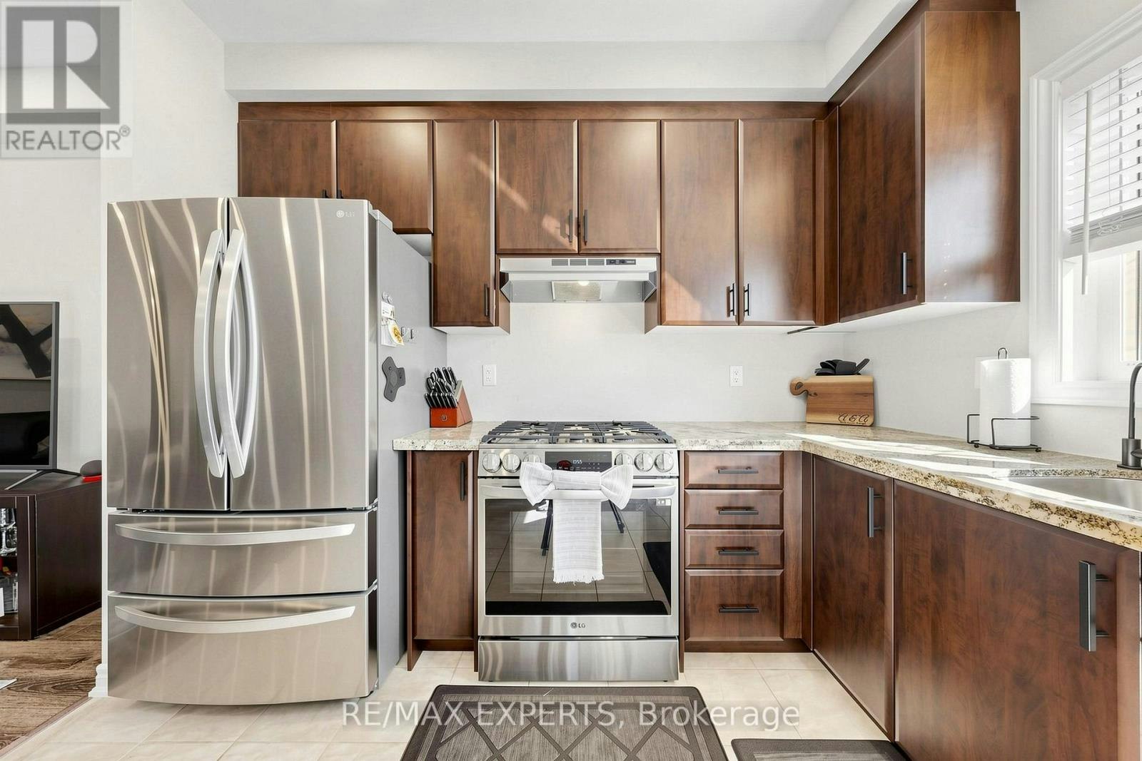 1303 Bardeau Street, Innisfil, ON, L0L 1W0 - 7