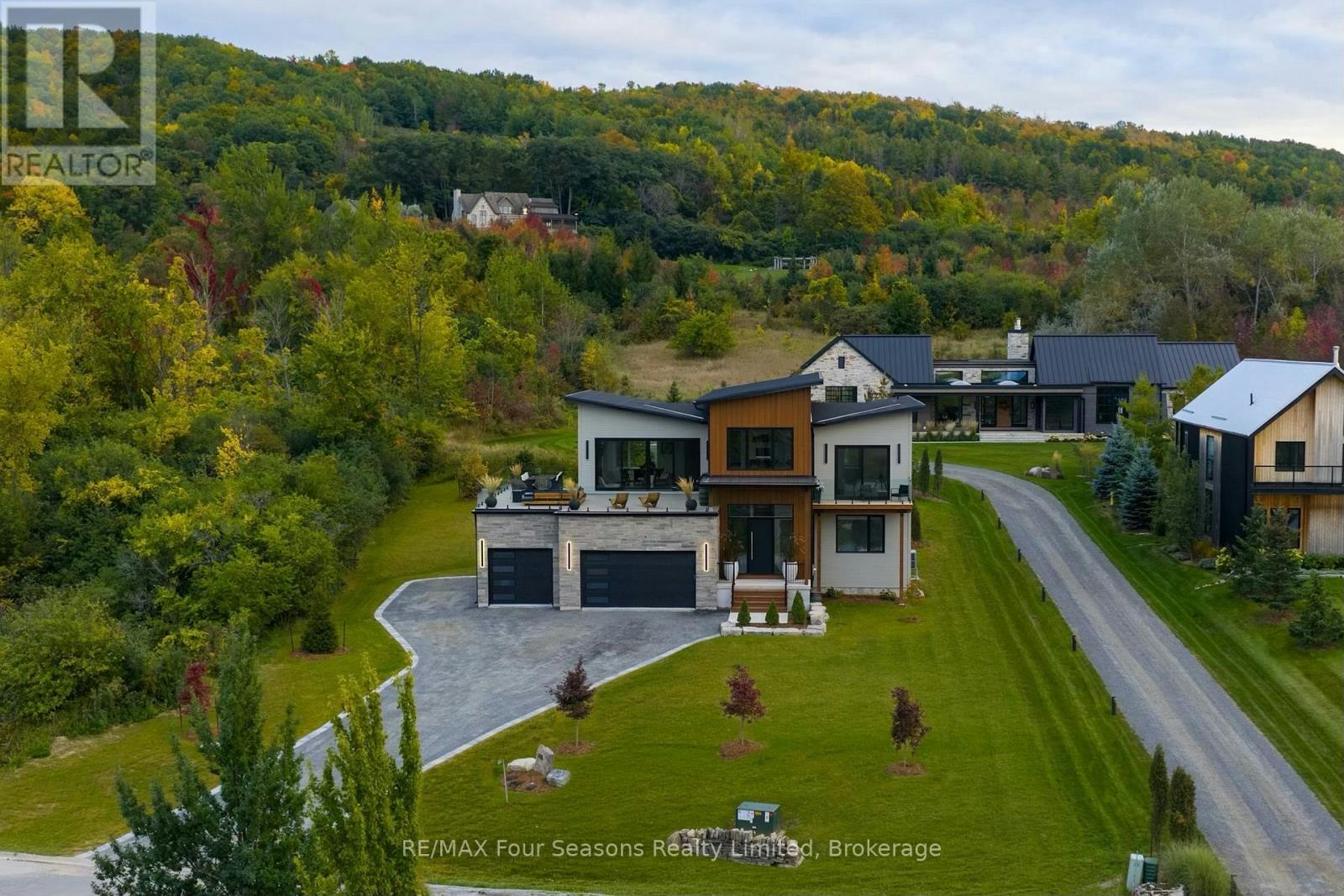 118 George Mcrae Road, Blue Mountains, ON, N0H 1J0