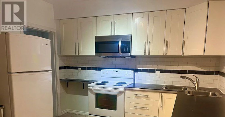 37 Sellers (Main Floor Avenue, Toronto, ON, M6E 3T4 - 2