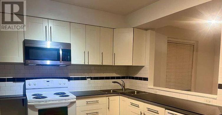 37 Sellers (Main Floor Avenue, Toronto, ON, M6E 3T4 - 3