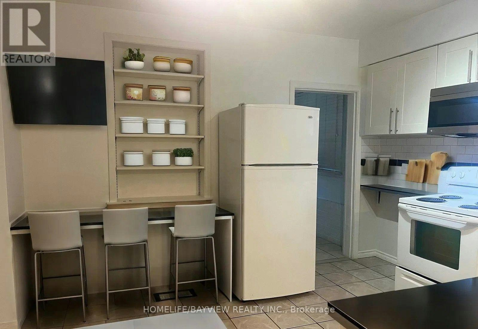 37 Sellers (Main Floor Avenue, Toronto, ON, M6E 3T4 - 4