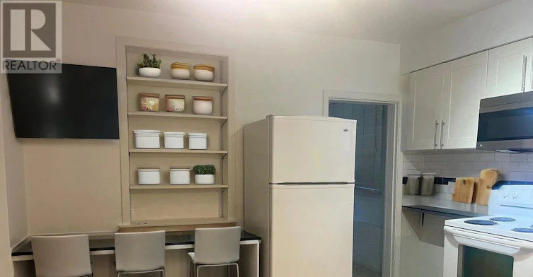 37 Sellers (Main Floor Avenue, Toronto, ON, M6E 3T4 - 4