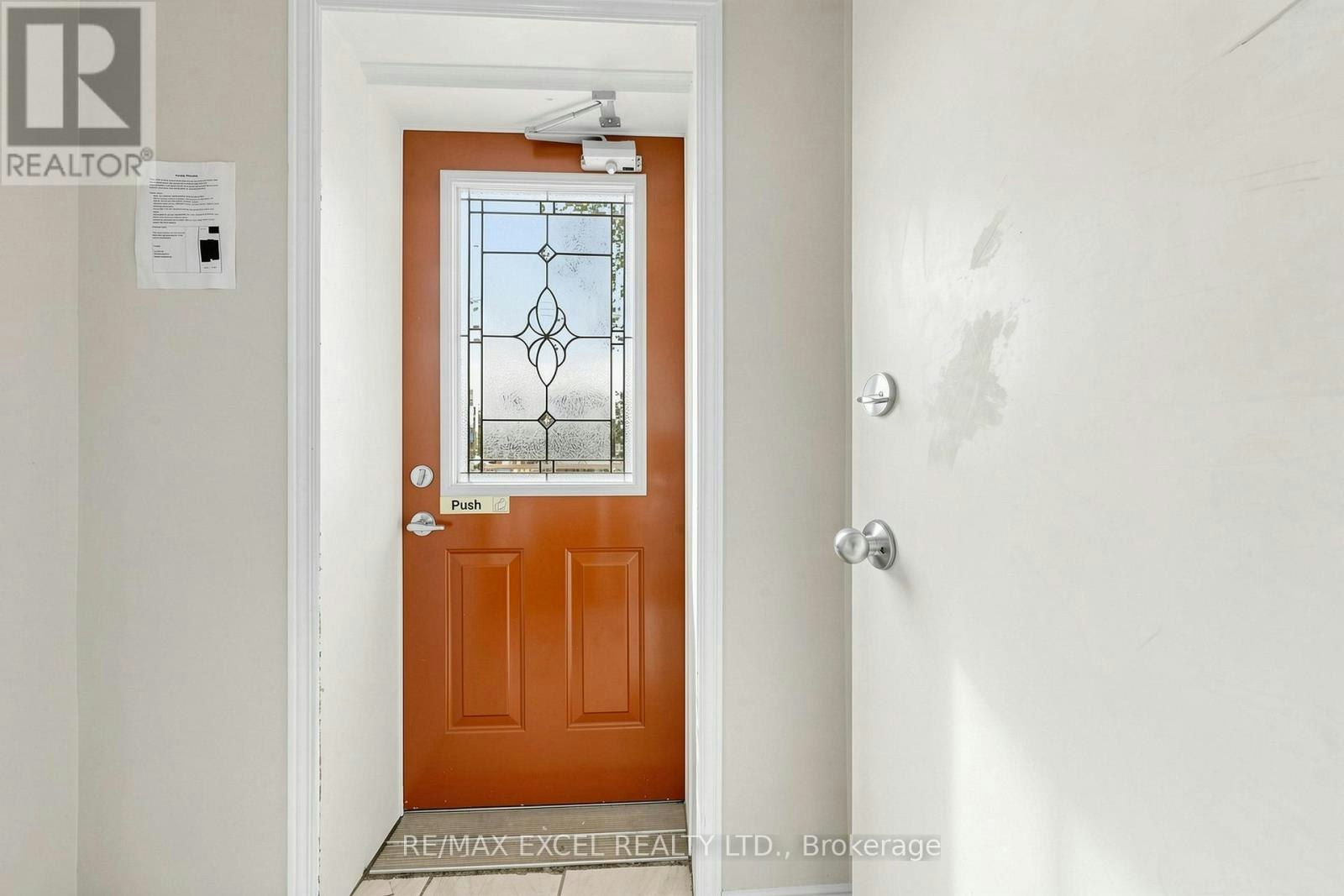 MAIN-259 Victoria Avenue N, Hamilton, ON, L8L 5G3 2