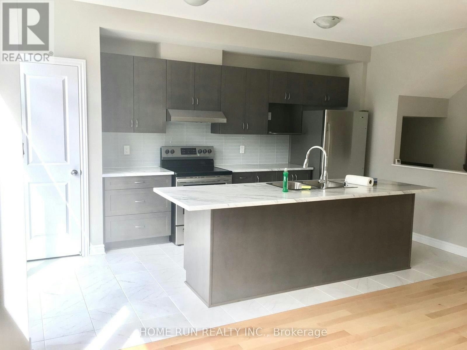 227 Bandelier Way, Ottawa, ON, K2S 2J4 - 5