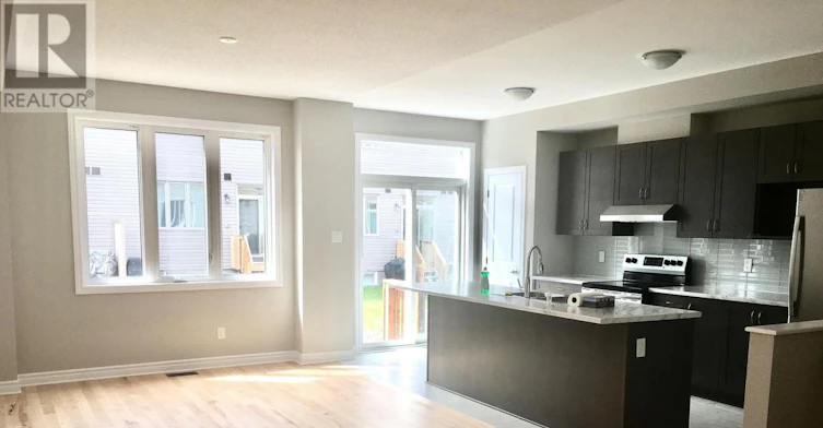227 Bandelier Way, Ottawa, ON, K2S 2J4 - 4