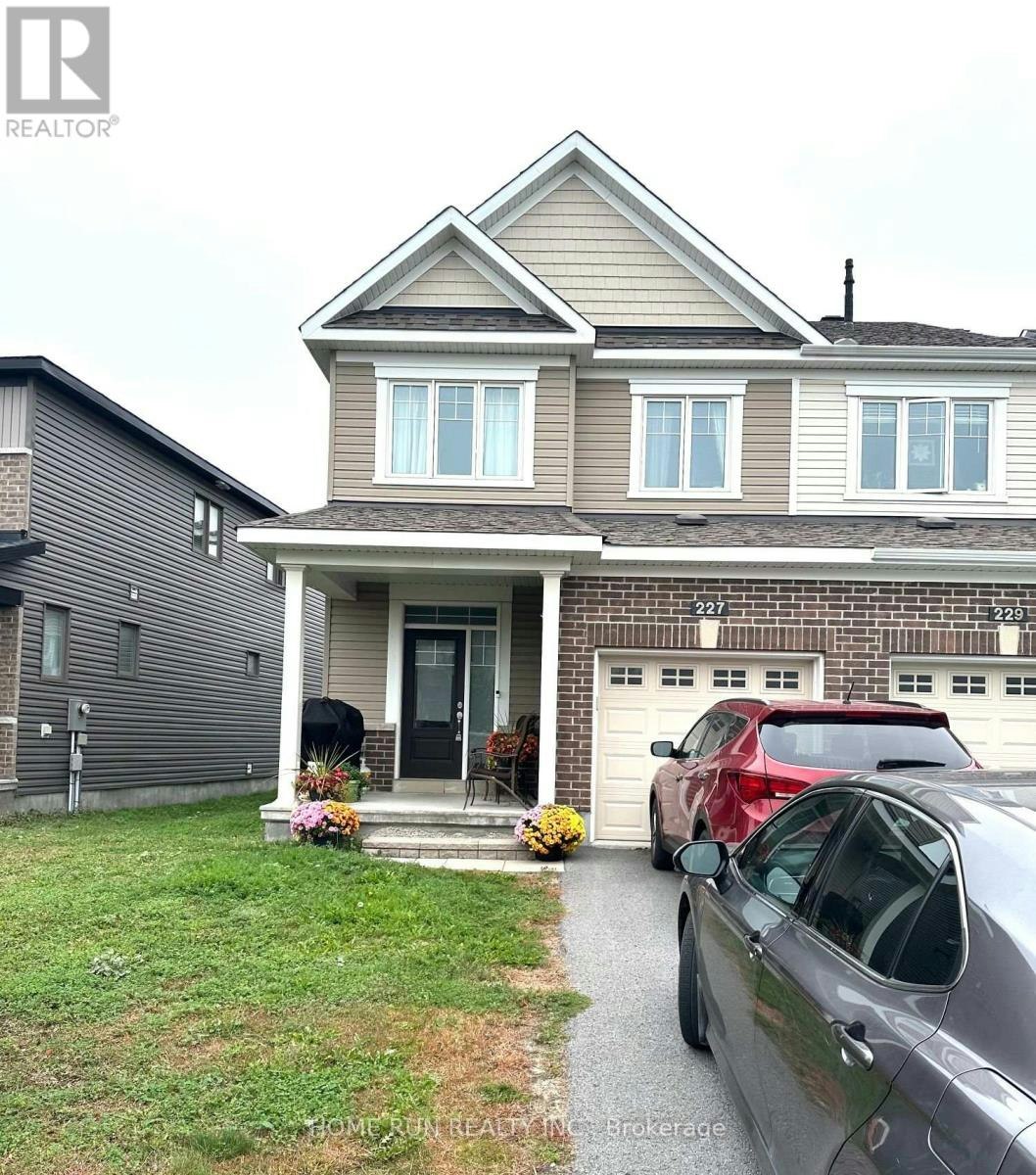 227 Bandelier Way, Ottawa, ON, K2S 2J4