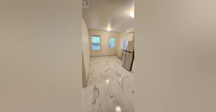 2B-3RD FLOOR-1030 St Clair Avenue, Toronto, ON, M6E 1A4 - 2
