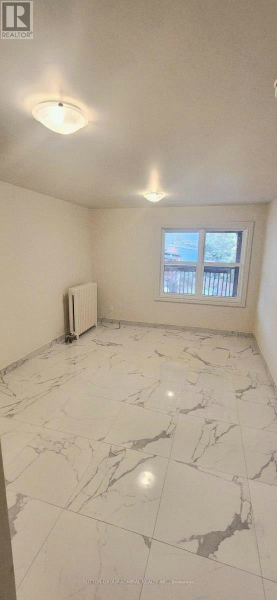 2B-3RD FLOOR-1030 St Clair Avenue, Toronto, ON, M6E 1A4 - 4