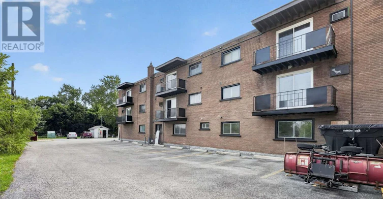 33-426 Queenston Street, St. Catharines, ON, L2P 2Y2 - 33