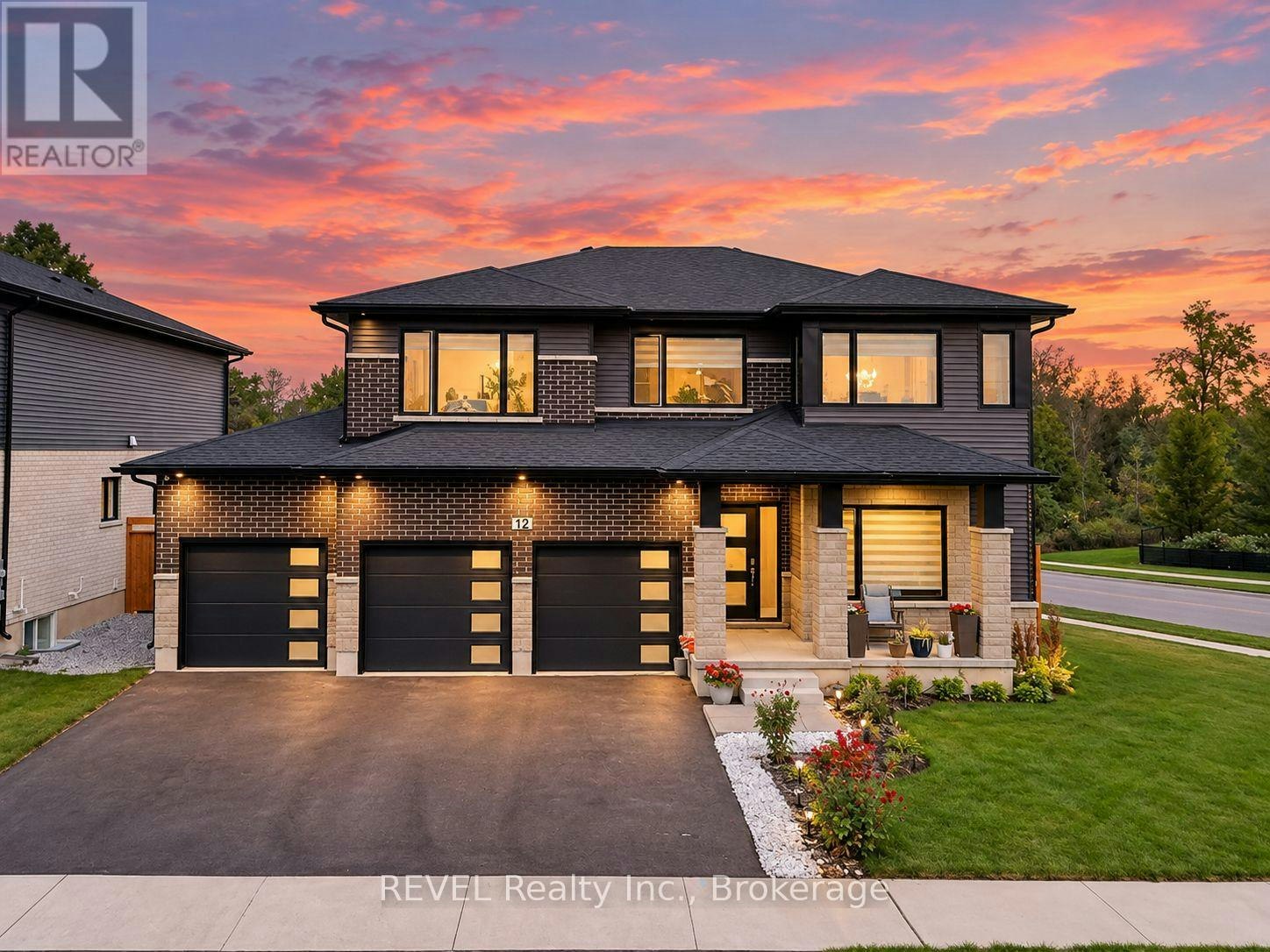 12 Westcott Road, Welland, ON, L3C 0K9