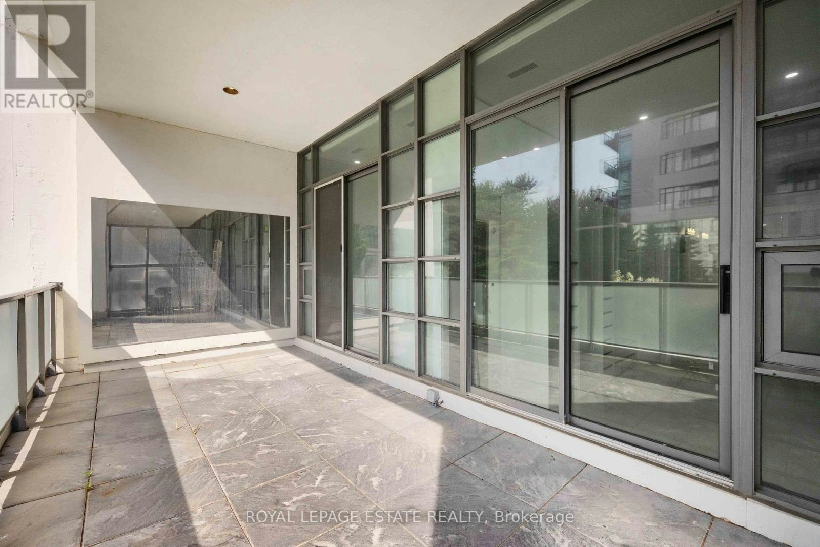 127-637 Lake Shore Boulevard W, Toronto, ON, M5V 3J6 - 21