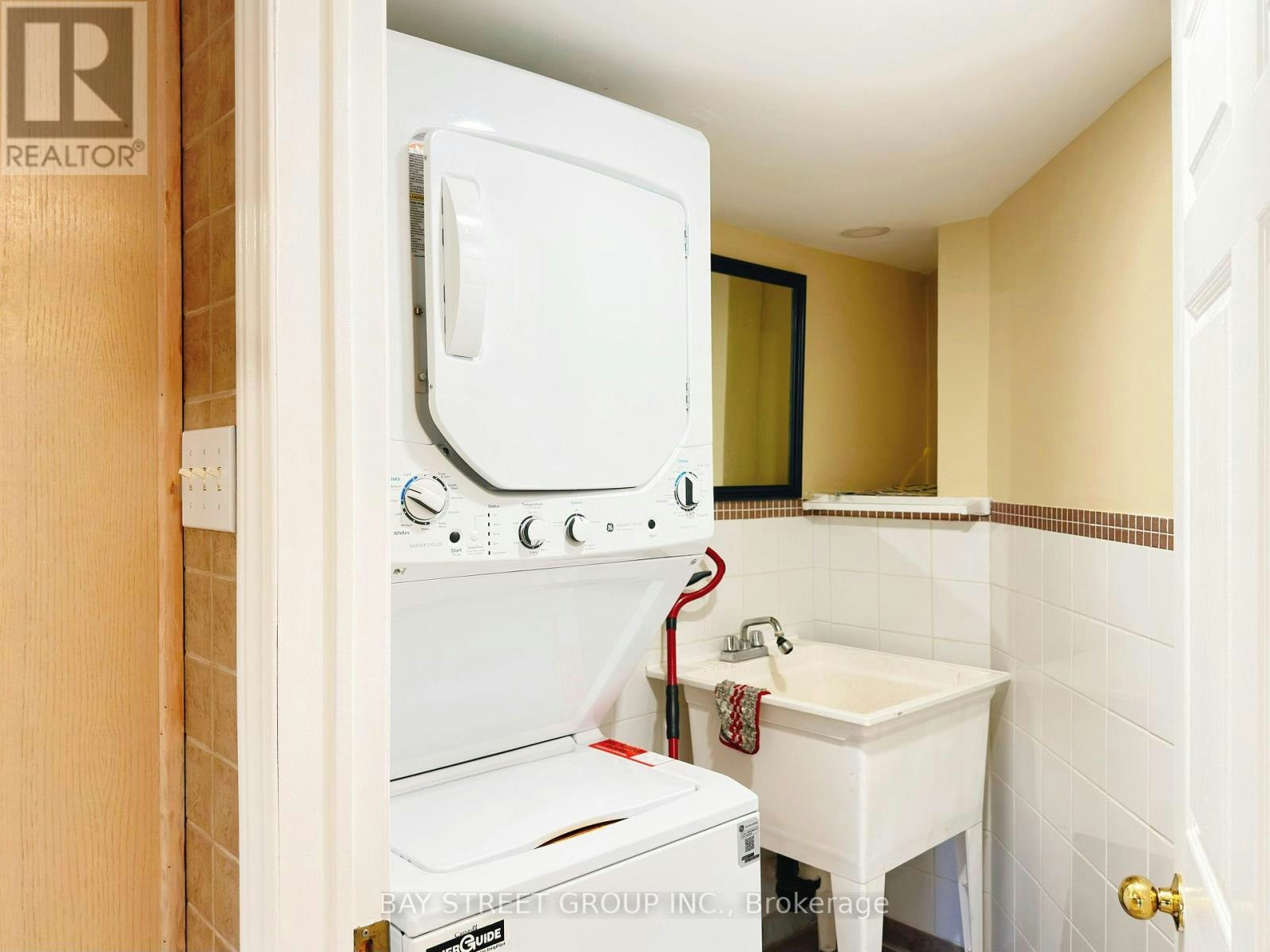 BASEMENT-77 Greenbank Drive, Richmond Hill, ON, L4E 4C7 - 16
