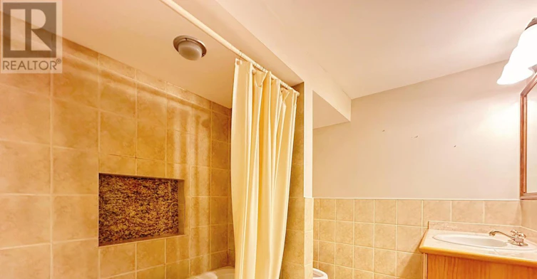 BASEMENT-77 Greenbank Drive, Richmond Hill, ON, L4E 4C7 - 17