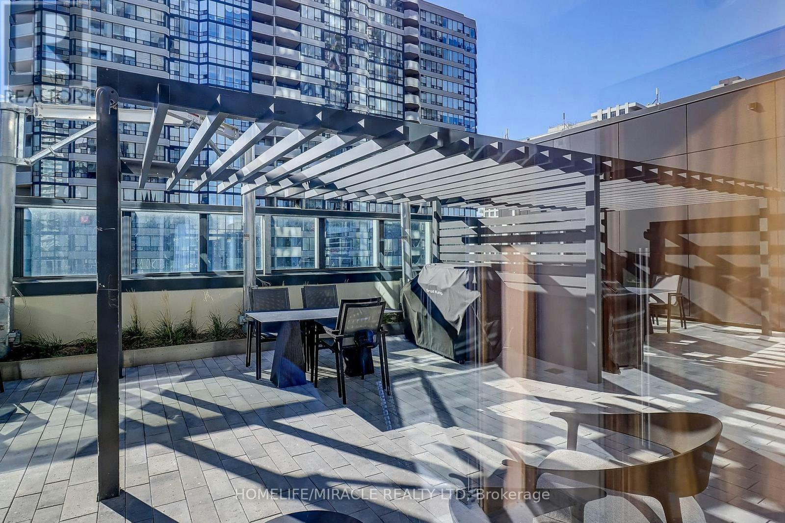 2211-395 Square One Drive, Mississauga, ON, L5B 0P6 - 6