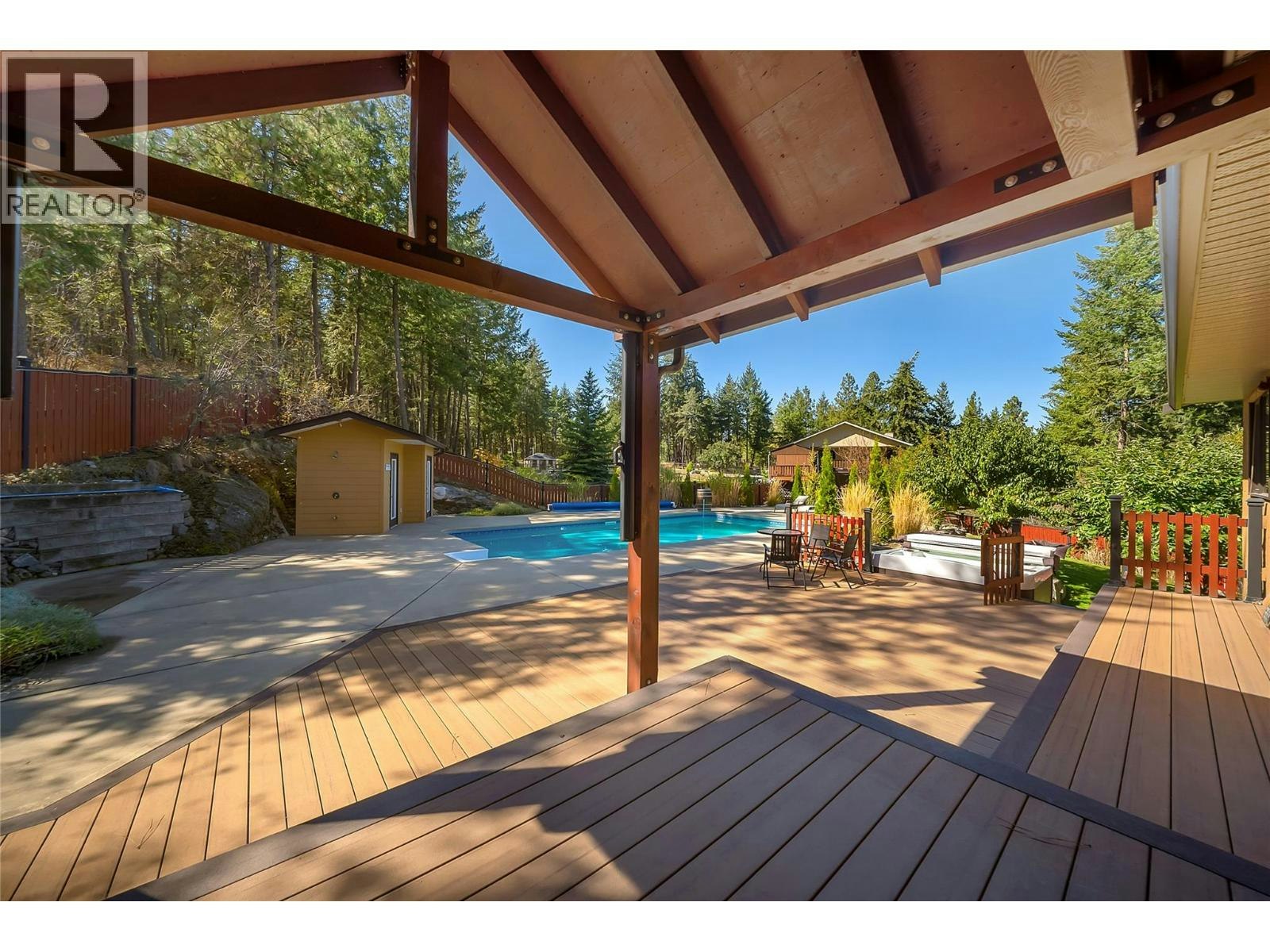 10590 Long Road, Lake Country, BC, V4V 1N7 - 10