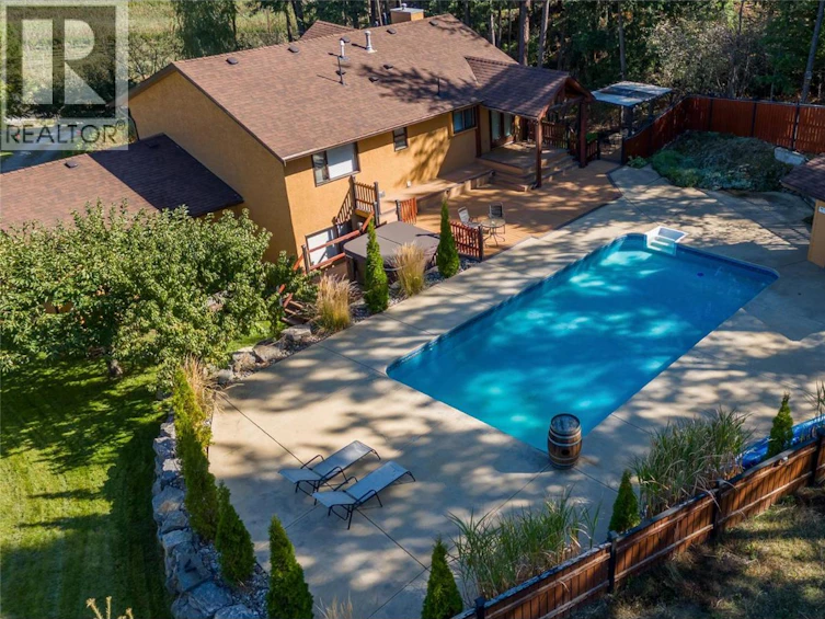 10590 Long Road, Lake Country, BC, V4V 1N7 - 2