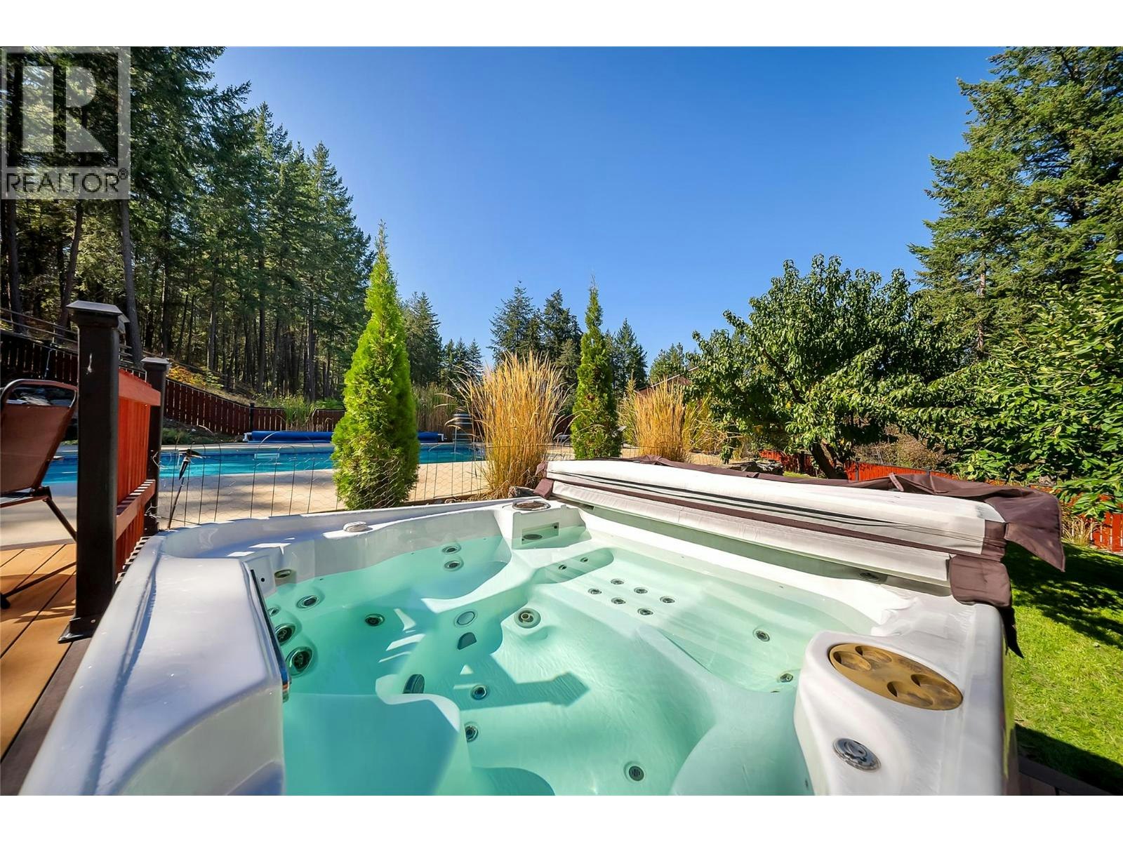10590 Long Road, Lake Country, BC, V4V 1N7 - 7
