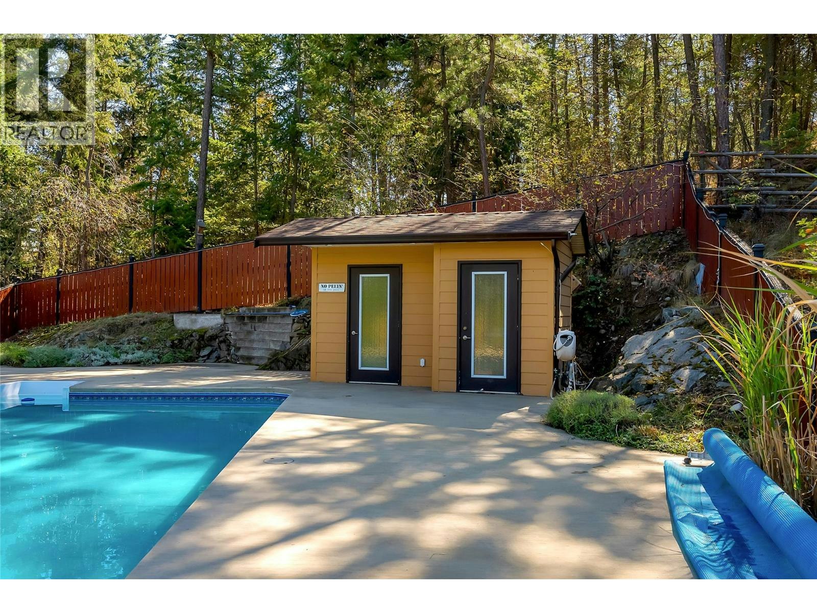 10590 Long Road, Lake Country, BC, V4V 1N7 - 11