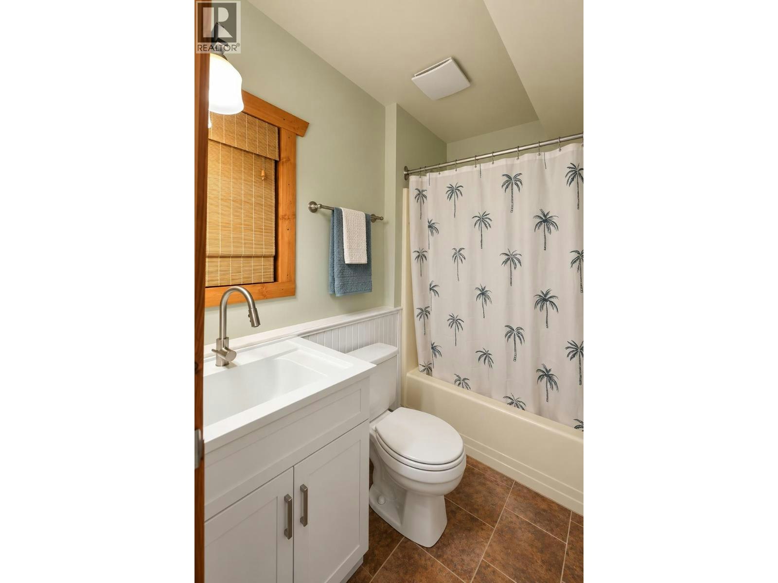 10590 Long Road, Lake Country, BC, V4V 1N7 - 36