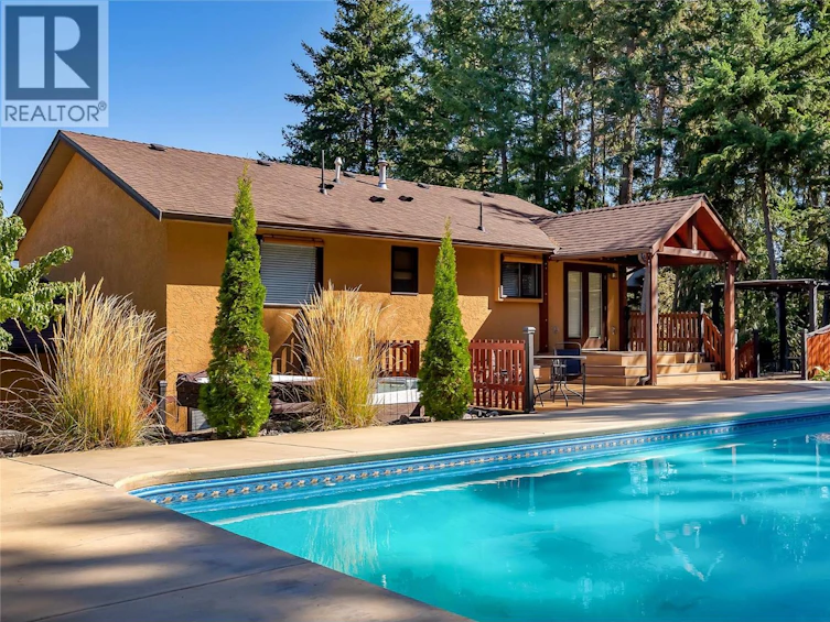 10590 Long Road, Lake Country, BC, V4V 1N7 - 3