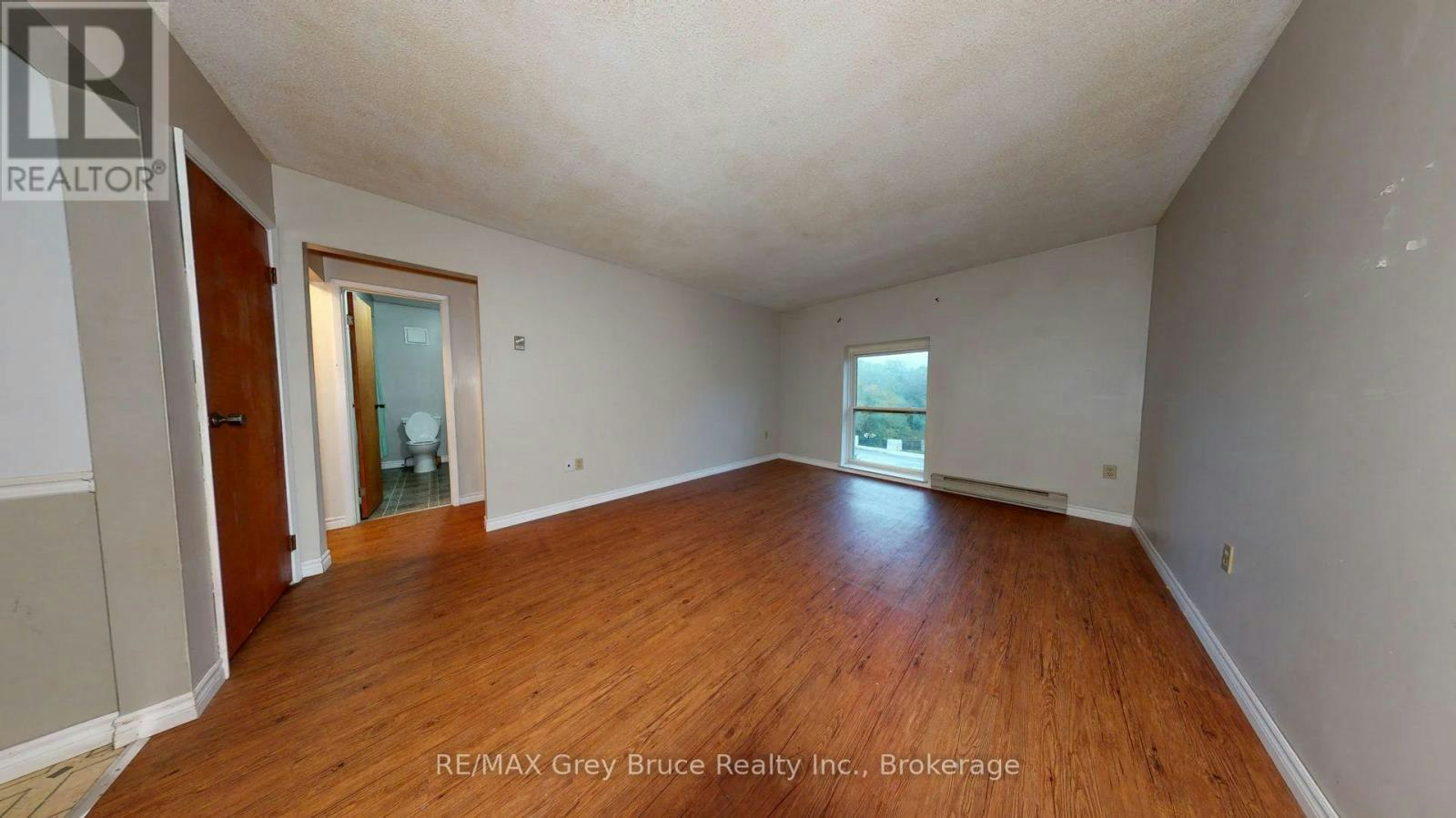 5-108 Queen Street N, West Grey, ON, N0G 1R0 - 7