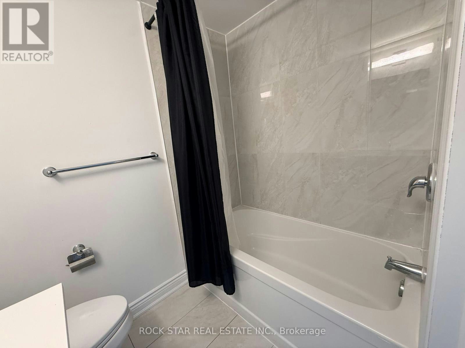 UPPER-15 Hardcastle Court, Brampton, ON, L6S 2B2 - 10