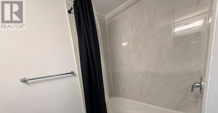 UPPER-15 Hardcastle Court, Brampton, ON, L6S 2B2 - 10