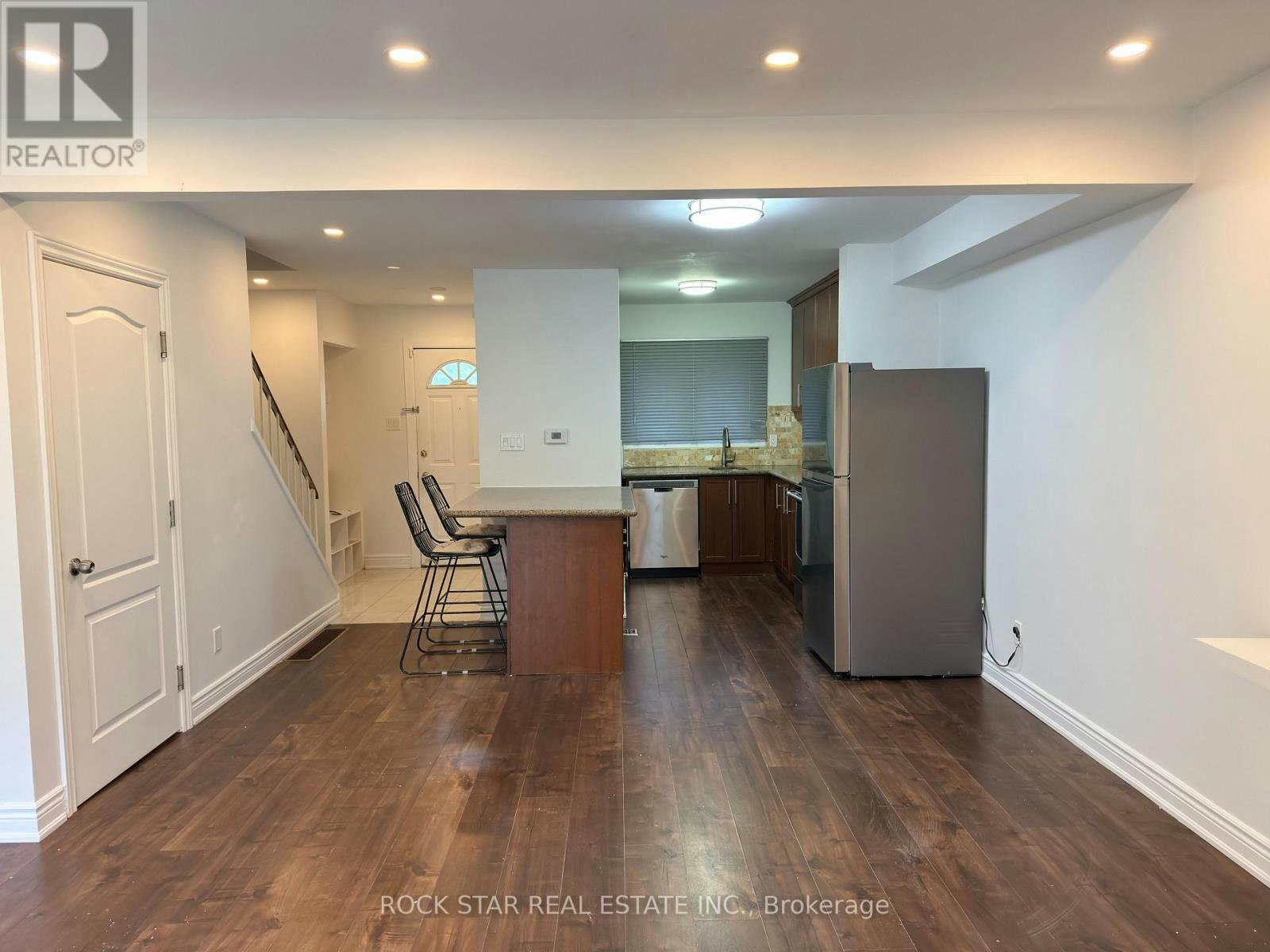 UPPER-15 Hardcastle Court, Brampton, ON, L6S 2B2 - 5