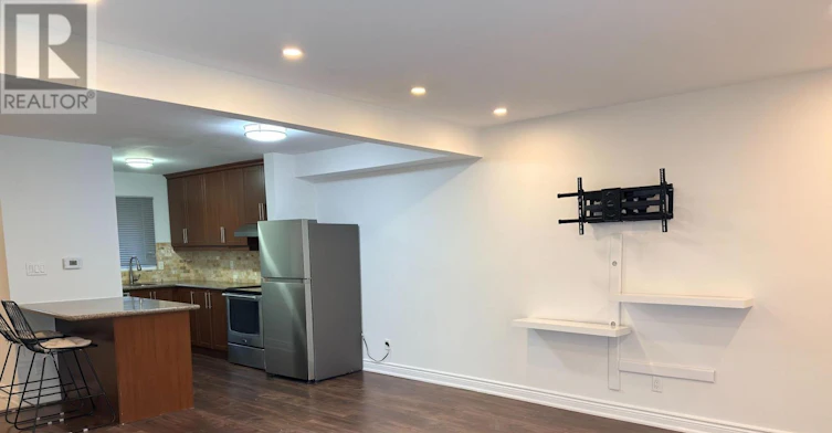 UPPER-15 Hardcastle Court, Brampton, ON, L6S 2B2 - 3